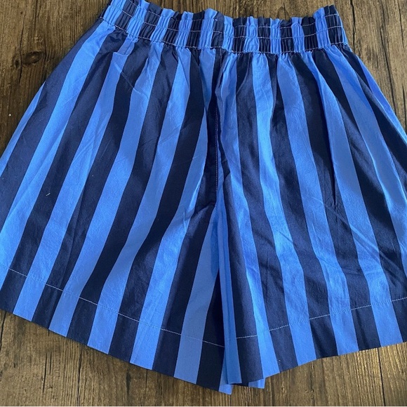 aerie Navy and Sky Blue Striped Elastic-Waist Women's Shorts - Picture 6 of 8